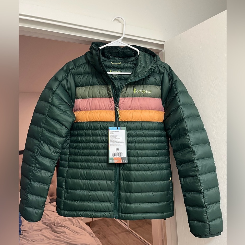 NWT Cotopaxi Fuego Down Hooded Jacket